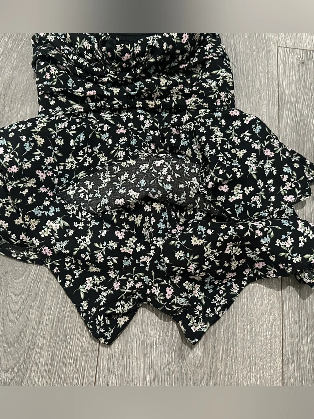 Hannah Banana Black Floral Romper with Pink & Cream Blossoms size 4T - Picture 3 of 4